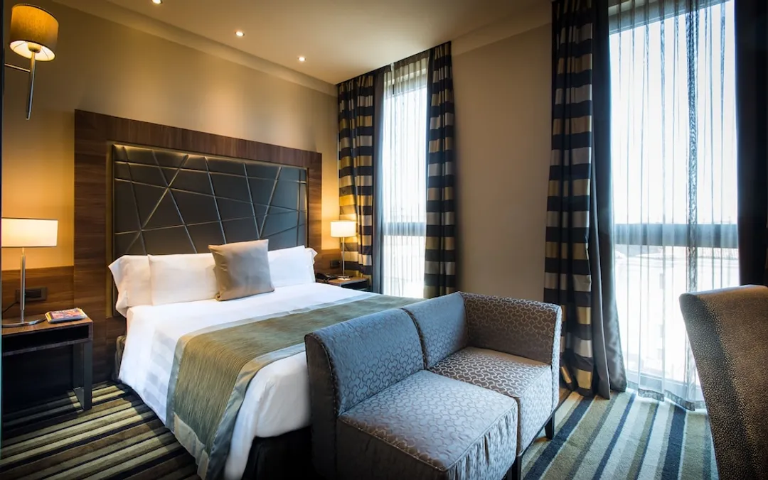 Uptown Palace-Standard Double or Twin Room-2