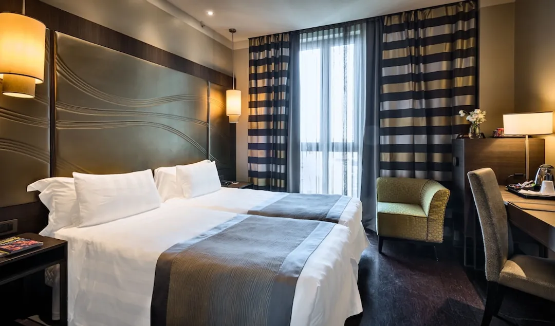 Uptown Palace-Standard Double or Twin Room-3