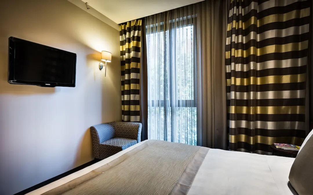 Uptown Palace-Single Room-3