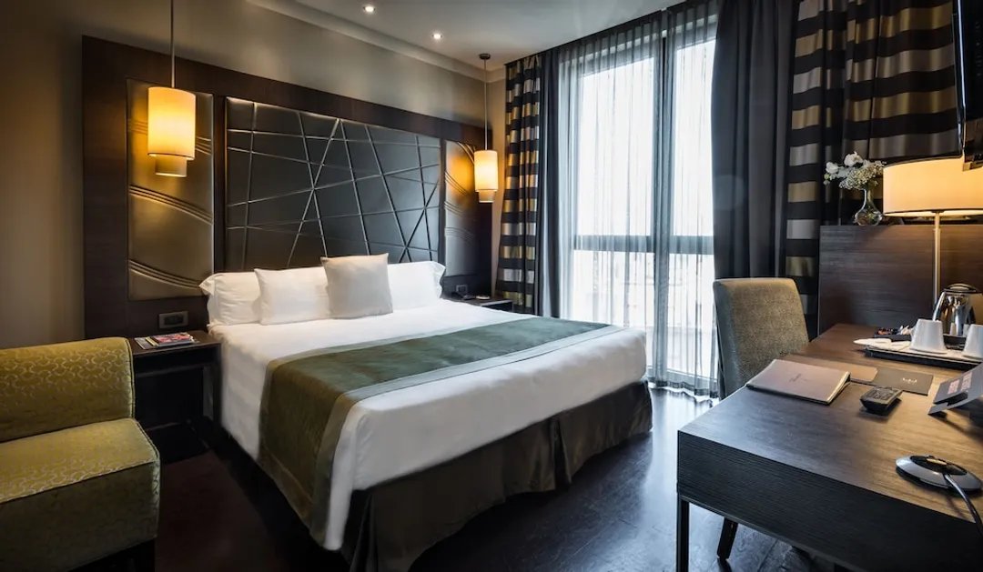 Uptown Palace-Superior Room-2