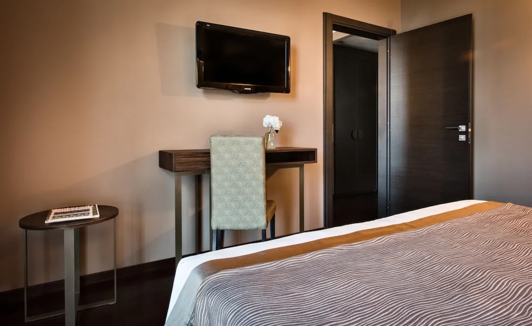 Uptown Palace-Junior Suite-3