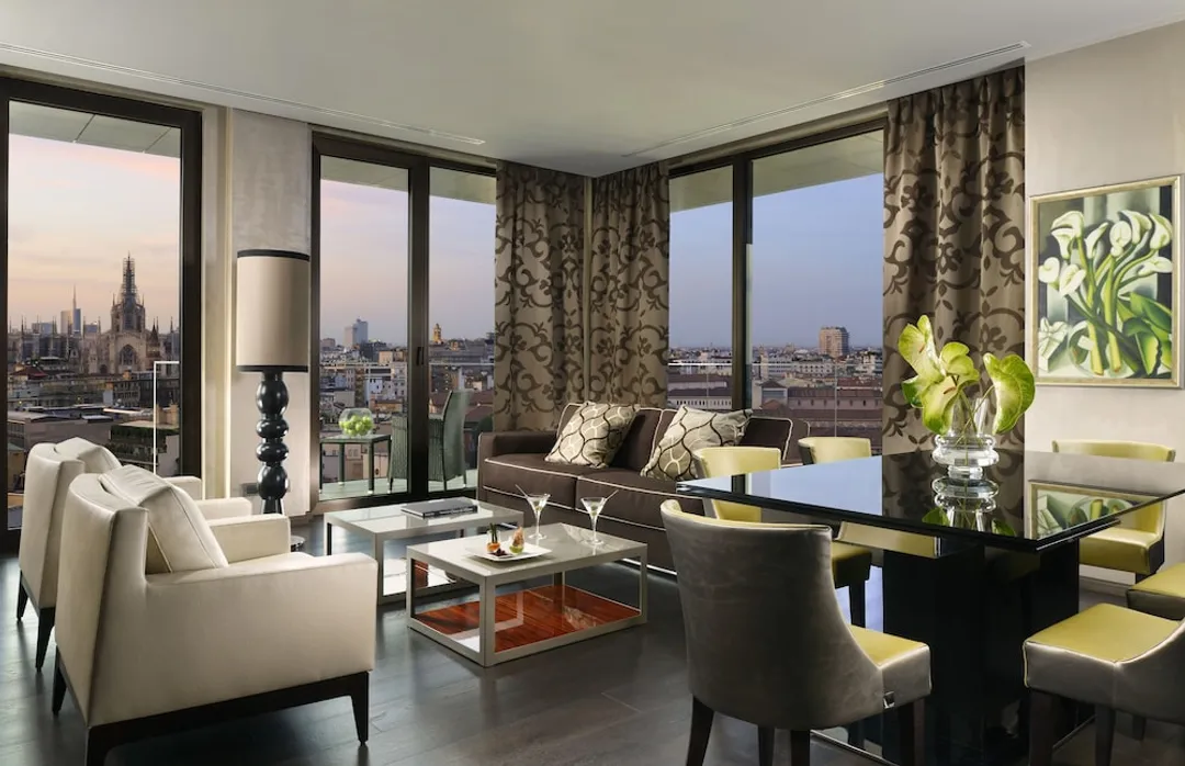 Uptown Palace-Presidential Suite (Duomo view)-1
