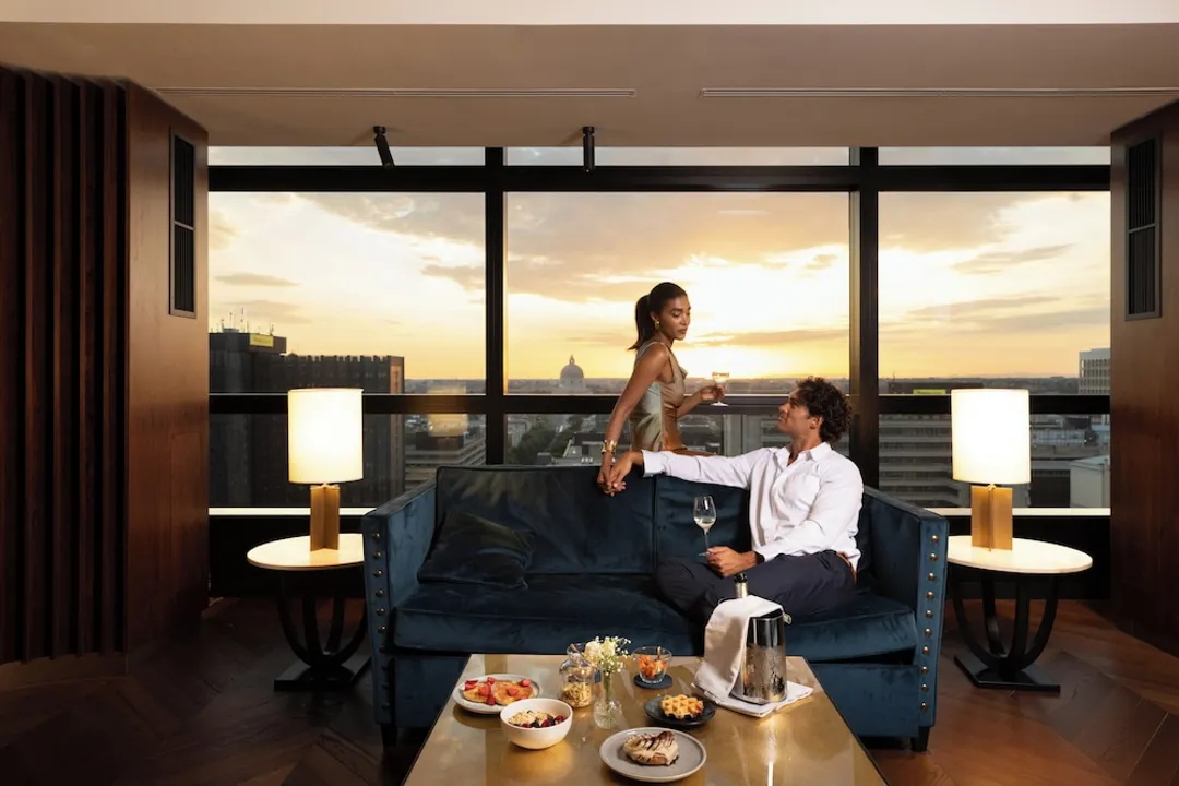 Hilton Rome Eur La Lama-Suite, Multiple Beds, Corner-8