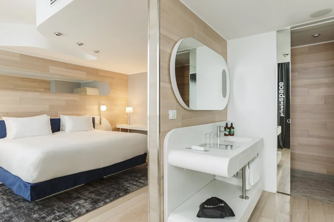 voco Milan - Fiere by IHG-Premium Room, 1 King Bed, City View-9