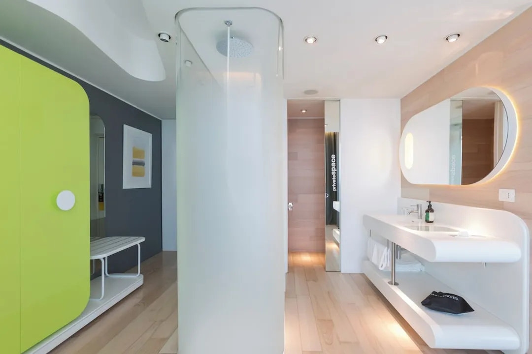 voco Milan - Fiere by IHG-Standard Room, Multiple Beds-6