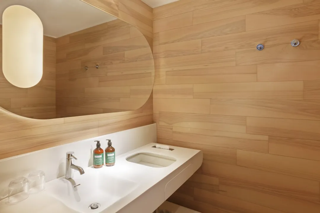 voco Milan - Fiere by IHG-Premium Room, 1 King Bed, City View, Corner-8