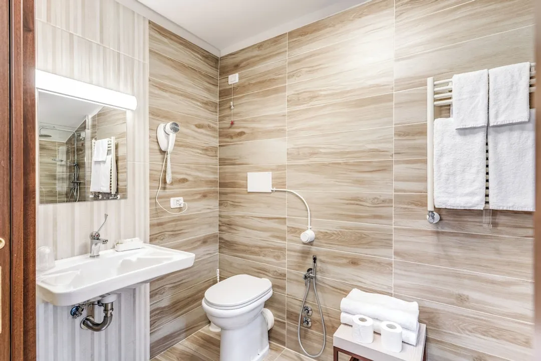 Hotel Milo-Superior Double Room-4