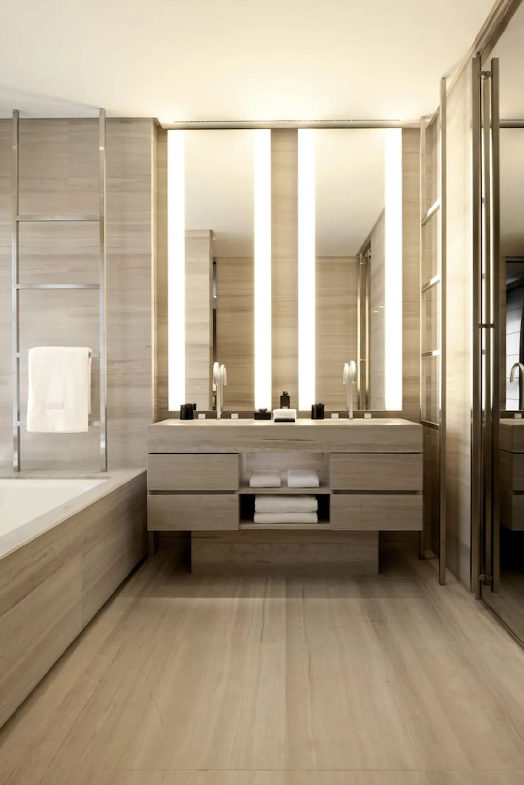 Armani Hotel Milano-Armani premiere room-5