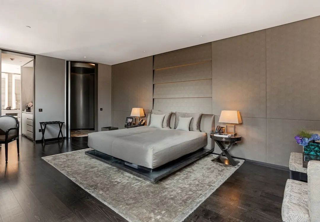 Armani Hotel Milano-Armani Premiere Superior Room-2