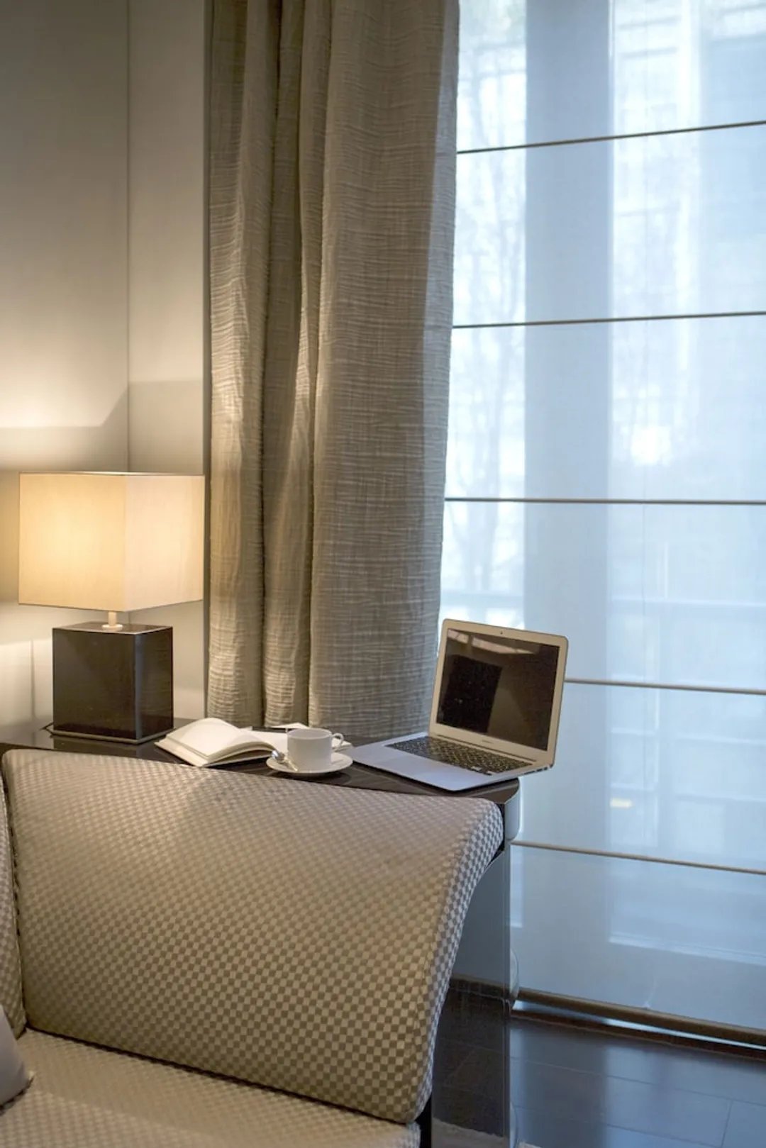 Armani Hotel Milano-Armani Premiere Superior Room-1