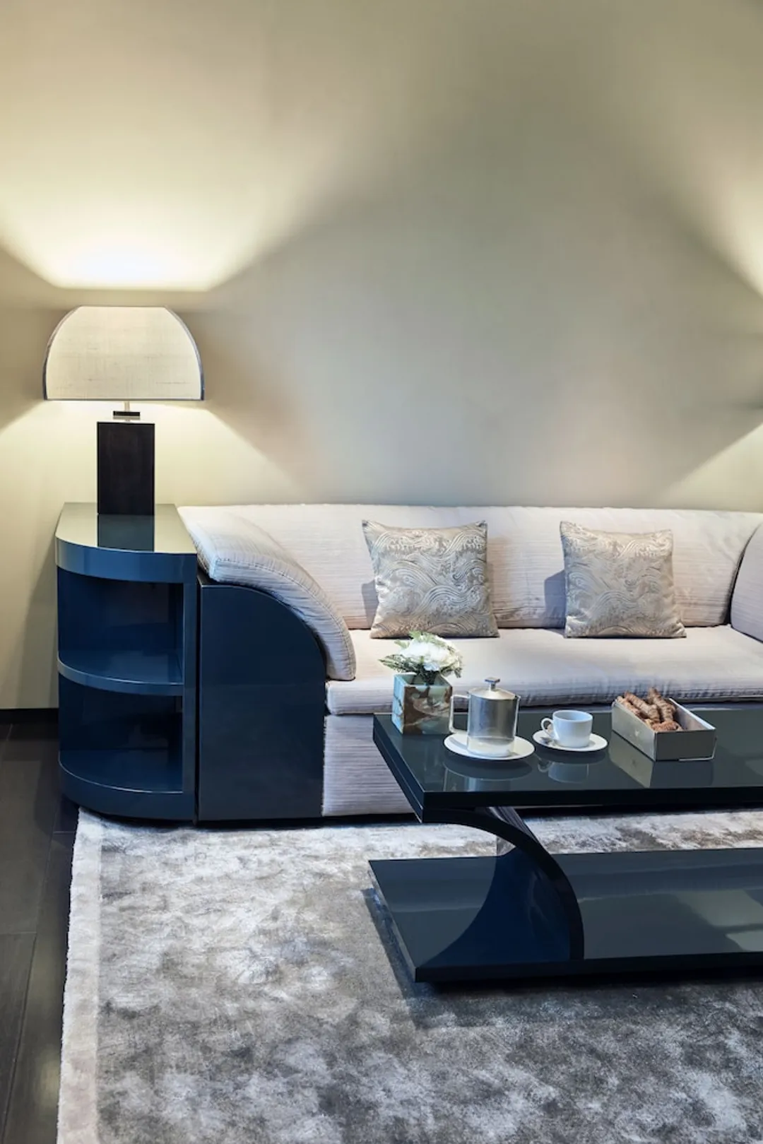 Armani Hotel Milano-Armani Deluxe Suite with balcony-3
