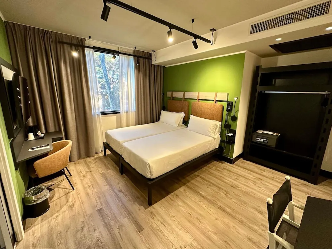 Mercure Roma Cinecittà-Classic Room, 2 Twin Beds-5